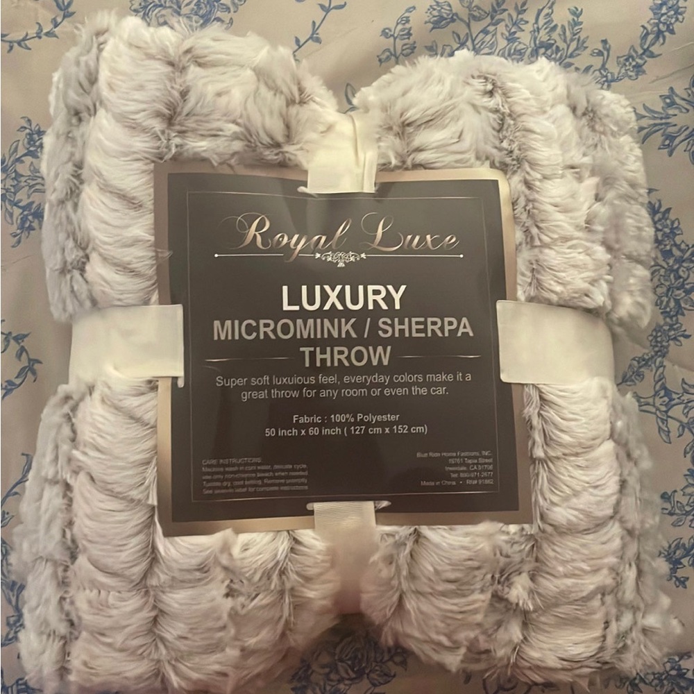 Luxury micromink/ Sherpa throw